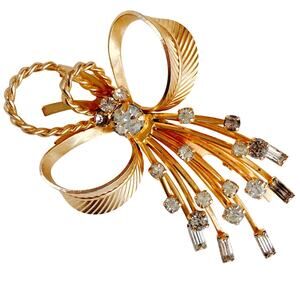 Signed Sarah Coventry Mid Century Gold Tone Rhinestone Bow Spray Brooch